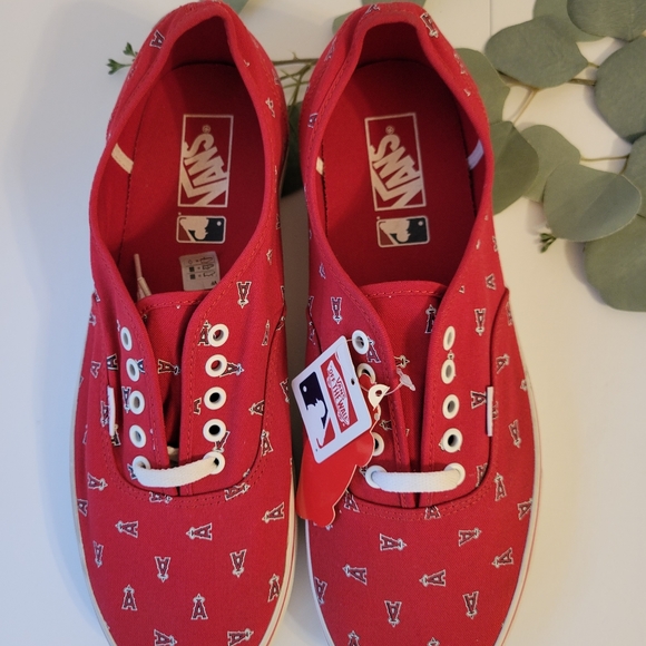 Vans off the wall Anaheim Angels Red sneakers Men's size 13 - Picture 4 of 9